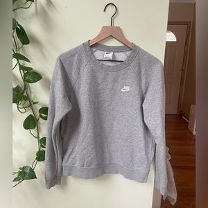 NIKE crewneck